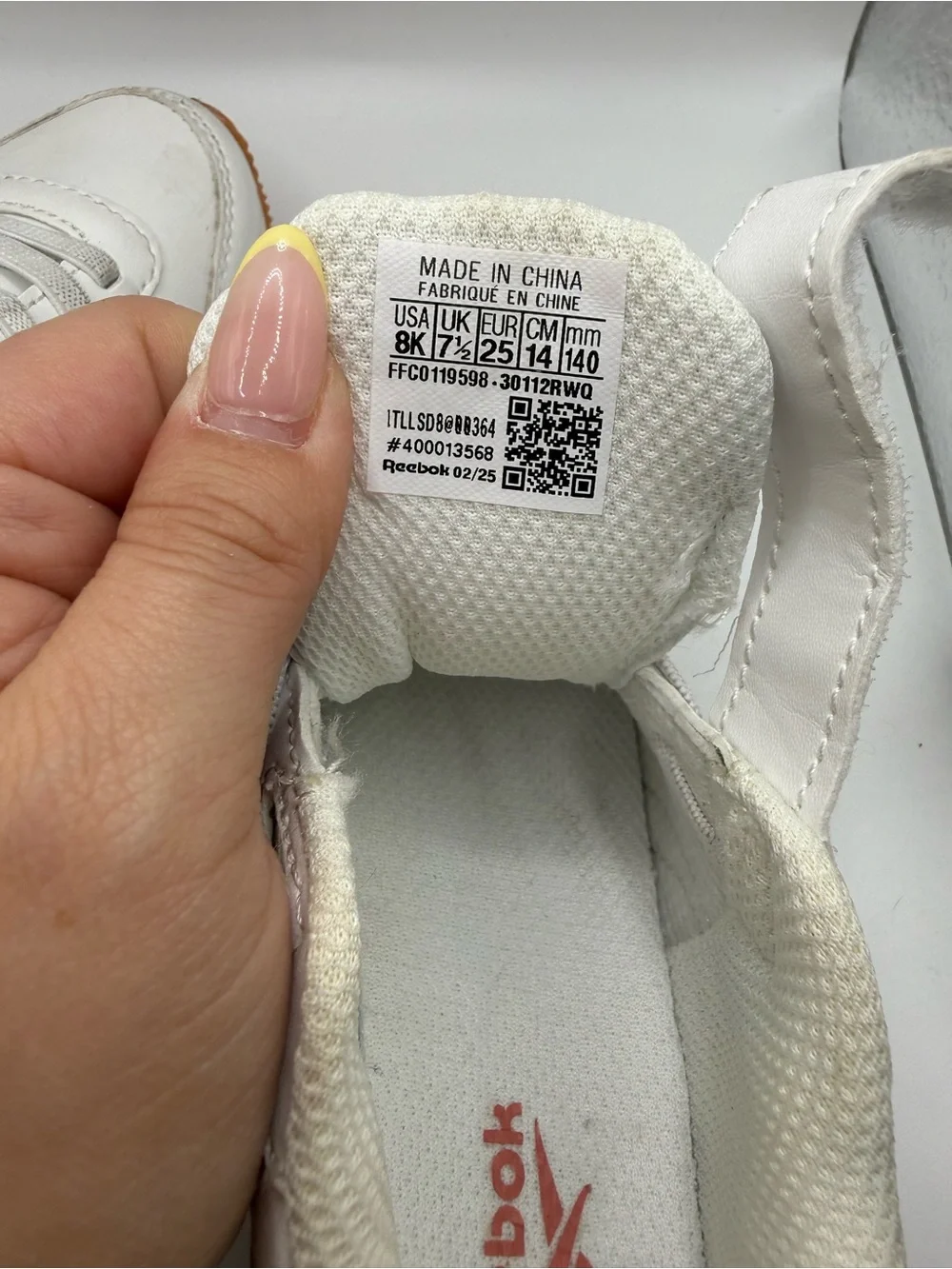 Reebok White Kids Sneakers with Light Pink Logo
